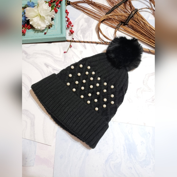 Black Women's Winter Beanie Hat With Pearls and Pom Pom - Picture 3 of 5